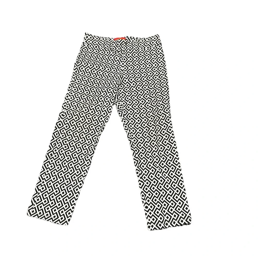 Krazy Larry straight leg pants in black/white diamond pattern. Size 10. EUC